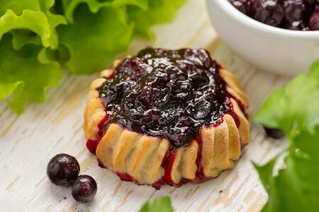 Перепечки со смородиной 