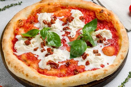 Пицца со Страчателлой