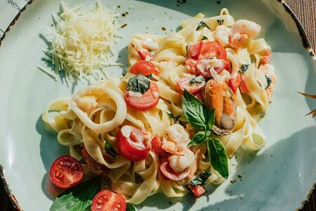 Феттуччини с морепродуктами