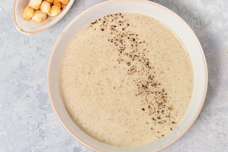 Крем-суп из белых грибов и шампиньонов 