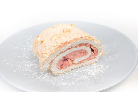 Меренговый рулет