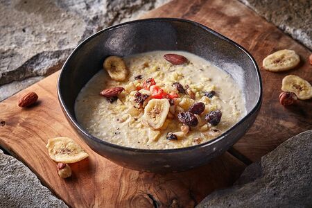 Пшённая каша на миндальном молоке