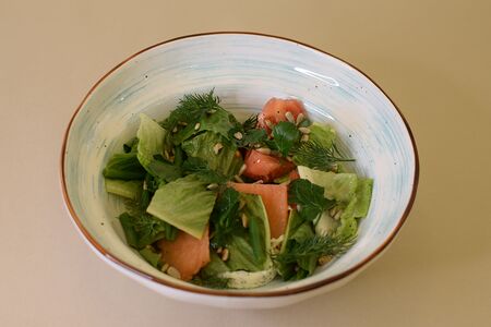 Салат с лососем слабой соли