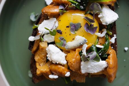 Тост с лисичками