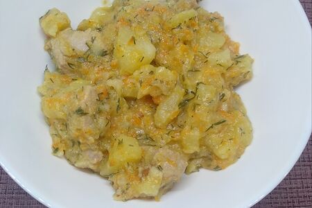 Тушеная картошка со свининой