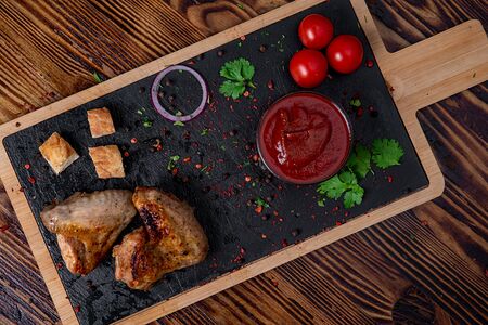 Куриные крылышки на углях