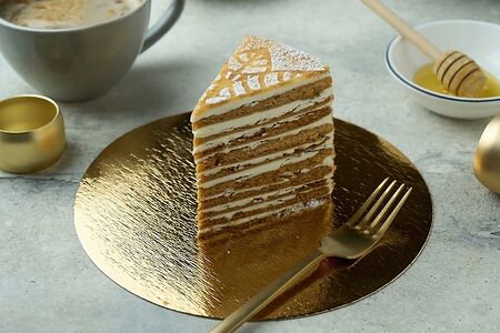 Медовик кусковой