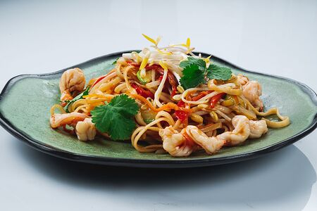 Удон с креветками