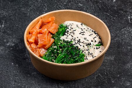 Чука салат с лососем