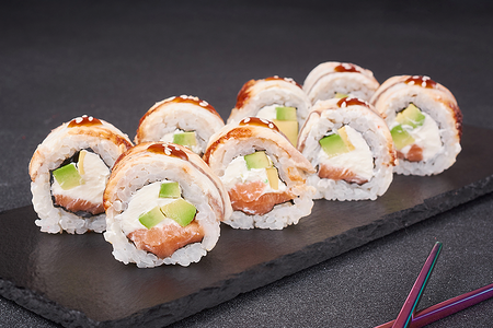 Ролл Канада с лососем