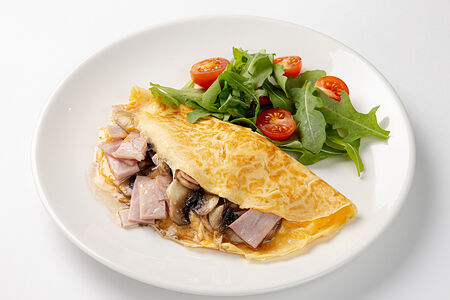 Омлет с ветчиной и грибами