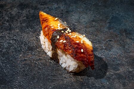 Угорь нигири