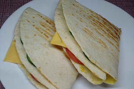 Сэндвичи с омлетом и ветчиной