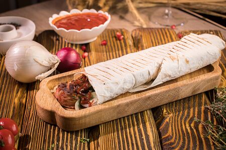 Сардельки на мангале с Лавашом