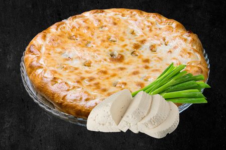 Пирог с сыром и зеленым луком