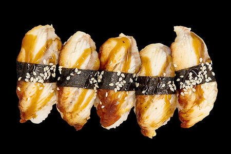 Набор суши угорь