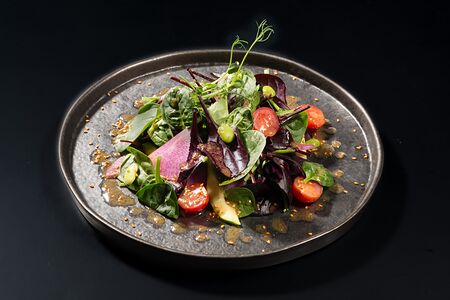 Салат Микс с японским овощным дрессингом