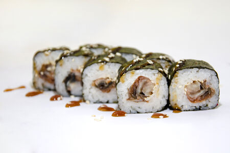 Ролл с угрем