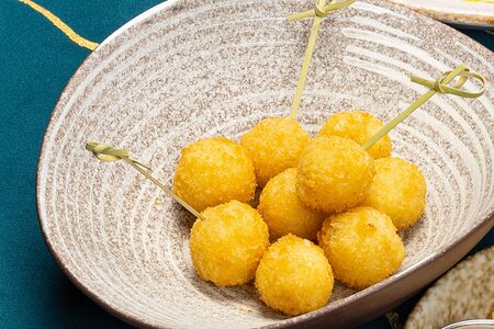 Сырные шарики