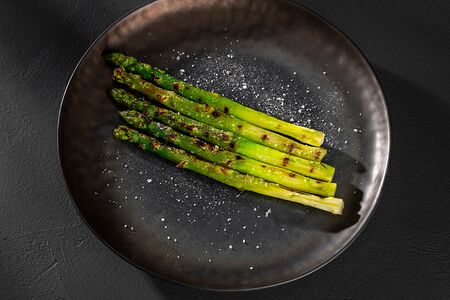 Спаржа гриль