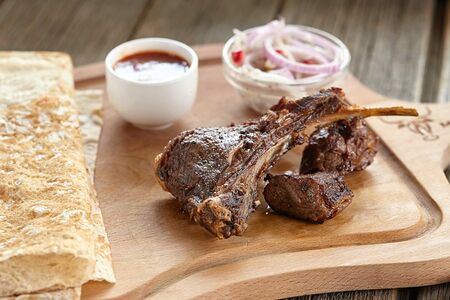 Шашлык из баранины на кости