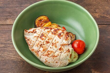 Грудка цыплёнка, фаршированная сыром и шпинатом