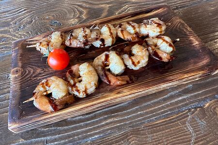 Королевские креветки на углях