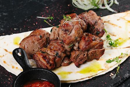 Шашлык из cвинoй шеи