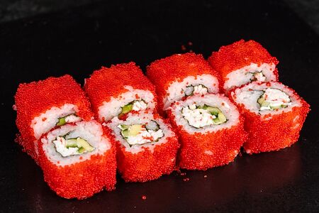 Ролл Калифорния маки