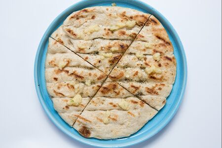 Пита с чесноком