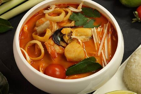 Суп Том ям с морепродуктами