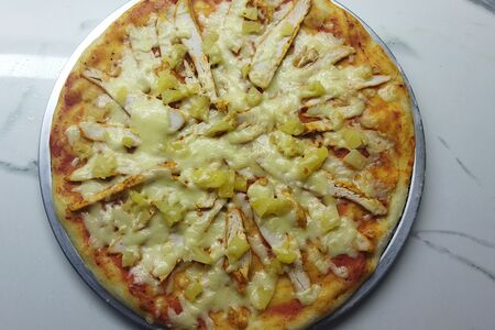 Курица с ананасами