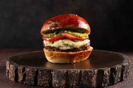 Бургер Песто с моцареллой