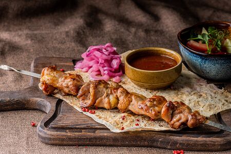 Шашлык из куриного бедра