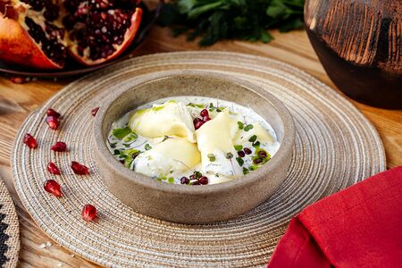 Гебжалия с надуги и мятным мацони