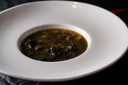 Суп из подосиновиков и черных лисичек