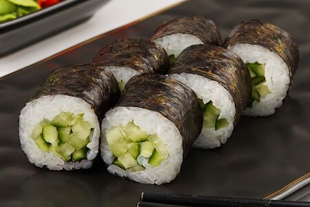 Мак с огурчиком