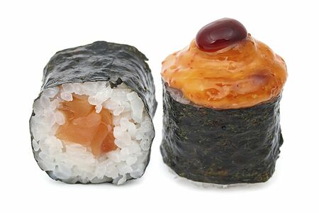 Лосось гриль ролл