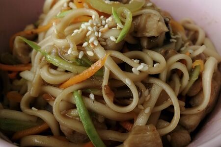 Удон с курицей