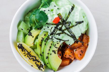 Поке с лососем