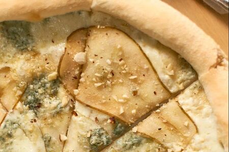 Груша и горгондзола