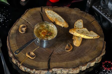 Жюльен с курицей и грибами