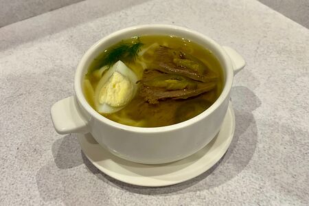 Говяжий бульон с лапшой