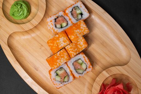 Калифорния с лососем