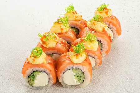 Запеченный ролл Филадельфия с сырным соусом (8 шт)