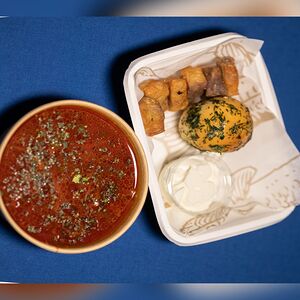 Борщ с жареными карасями