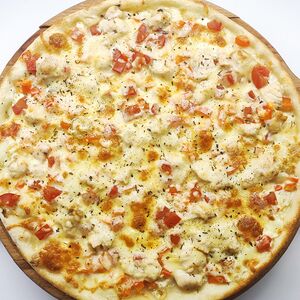 Пицца белая с курицей