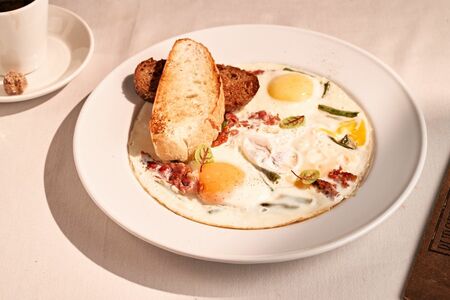 Яичница с чиабаттой