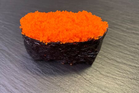 Суши с красной икрой