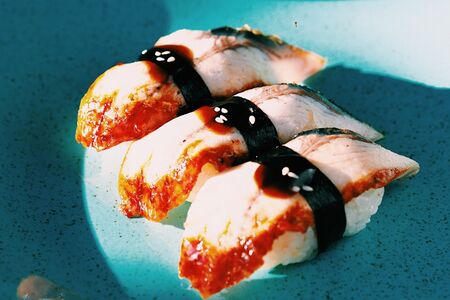 Nigiri угорь